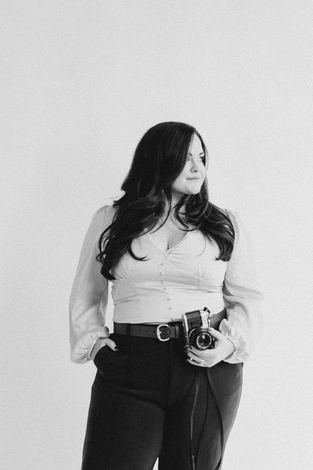 Hailey Rae is a East Coast photographer who leans towards editorial style with natural compositions