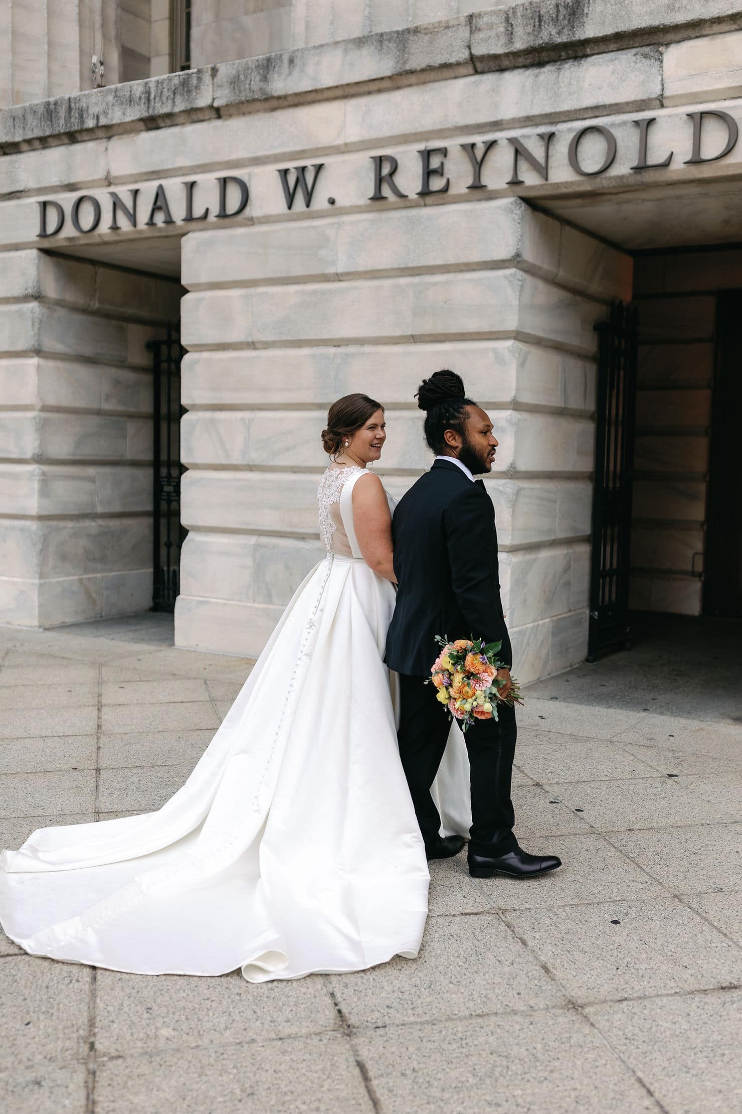 Black tie elegant and classy downtown DC wedding in the National Portrait Gallery in Washington DC